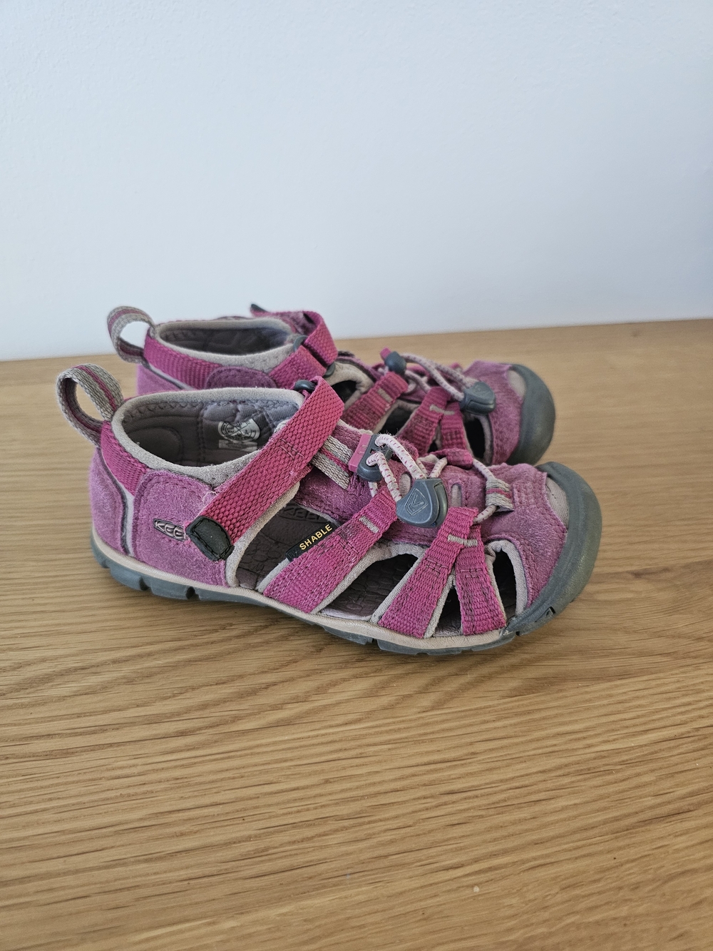 KEEN Kids Pink Closed-Toe Sandals Waterproof Size 10 Girl